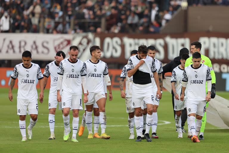 Independiente inicia la era post Carlos Tevez; frente a Vélez en Avellaneda lo dirigirá Hugo Tocalli.