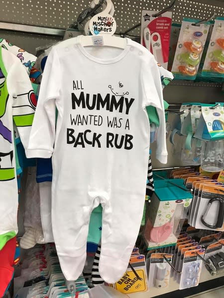 Algunos padres se indignaron con la leyenda de este pijama. Foto: Mumsnet.com