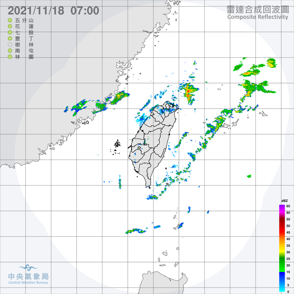 今天鋒面通過，加上東北季風影響，北部、東半部雲量增多，降雨機率略增，中部山區也有零星短暫雨。   圖：中央氣象局/提供