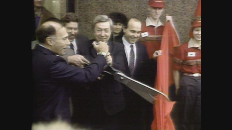 George Cohon, head of McDonald's Canada, cut the ribbon to open Moscow's McDonald's, Jan. 31, 1990