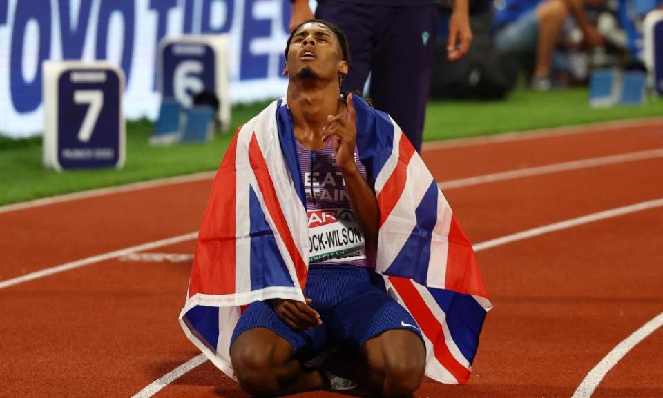 Alex Haydock-Wilson celebrates his bronze medal in the 400m