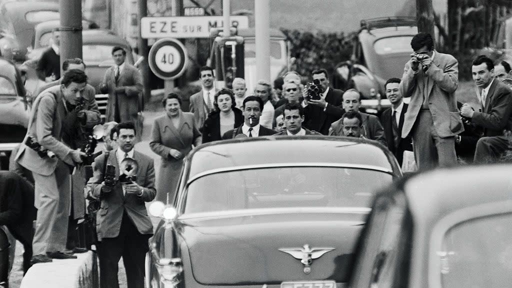 photographers blocking a road