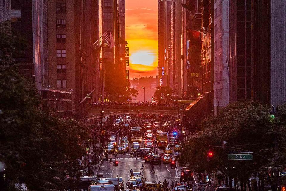 <p>Mike Pont/Getty</p> Manhattanhenge 2018 in New York City