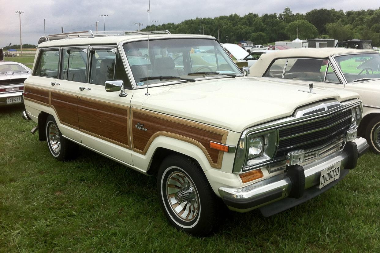 Jeep Wagoneer