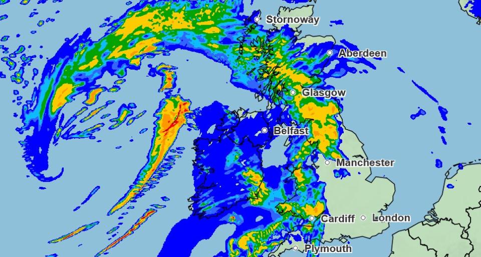 https://www.metoffice.gov.uk/weather/maps-and-charts/rainfall-radar-forecast-map#?bbox=[[46.437856895024204,-32.12402343750001],[61.41775026352099,24.125976562500004]]&model=ukmo-ukv&layer=rainfall-rate&timestep=1705845600000