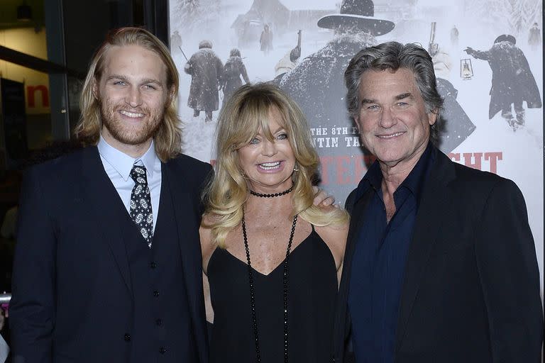 Goldie Hawn y Kurt Russell junto a su hijo Wyatt Russell