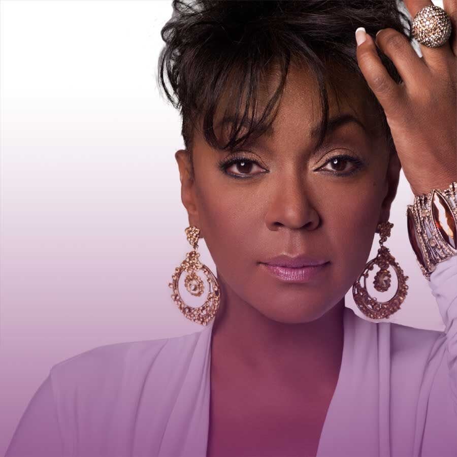 R&B songstress Anita Baker will headline FedExForum, part of a concert that will also feature Babyface, in the fall.