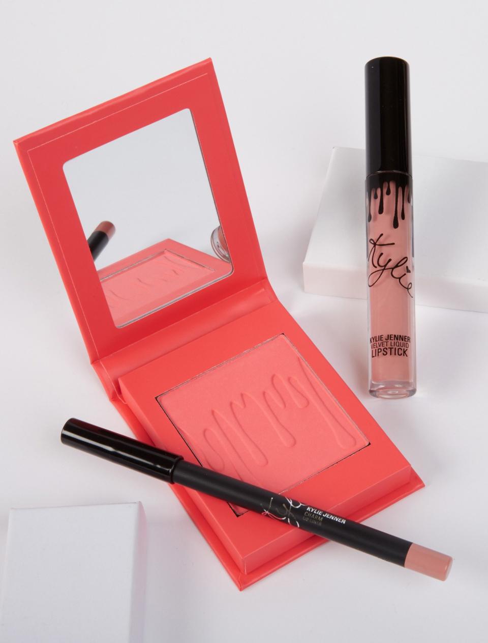 The Kylie Cosmetics Pink Bundles comes with pink blushes, liquid lipsticks, highlighter, and eye shadow — all in one place.