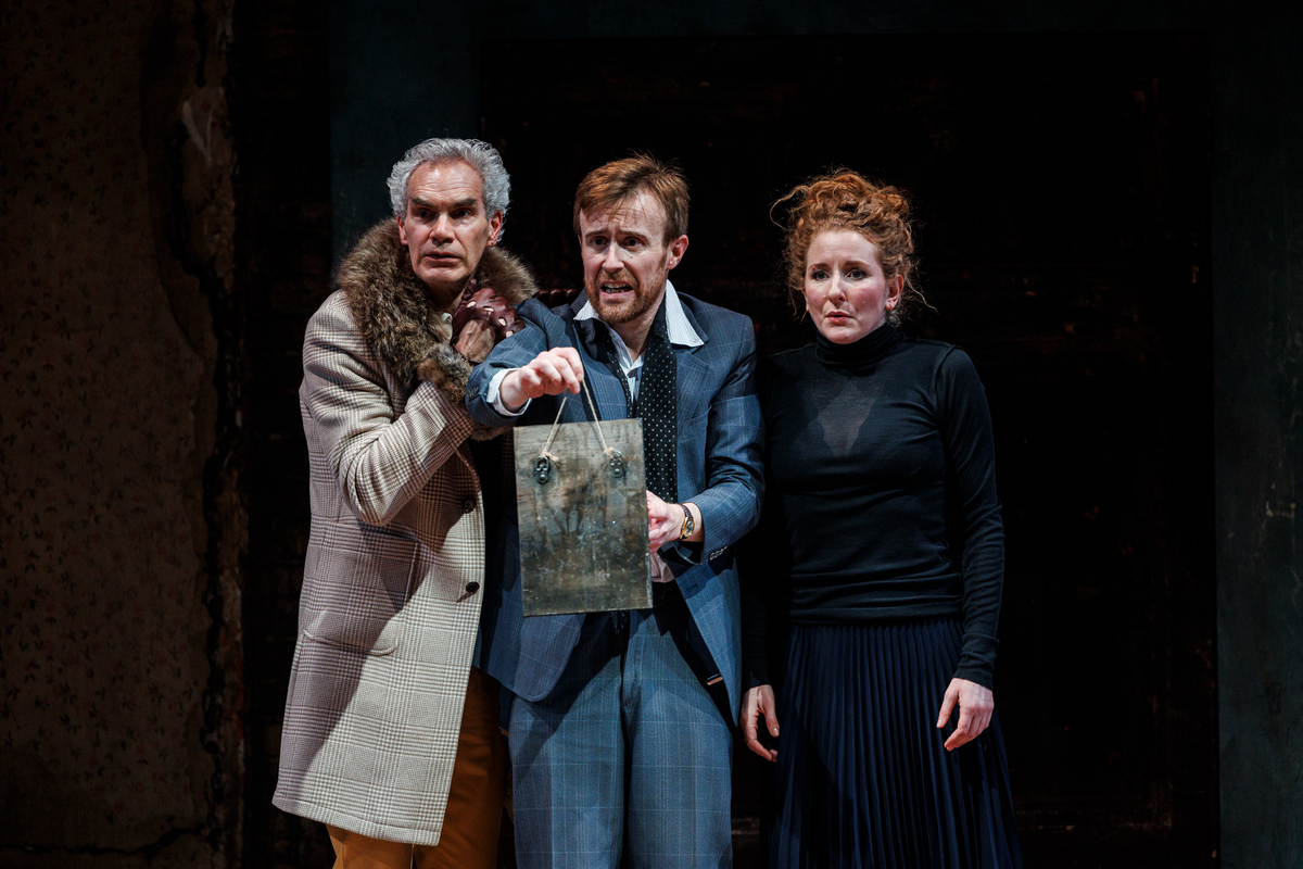 Angus Wright, John Heffernan, Dorothea Myer-Bennett in Nachtland (Ellie Kurttz)