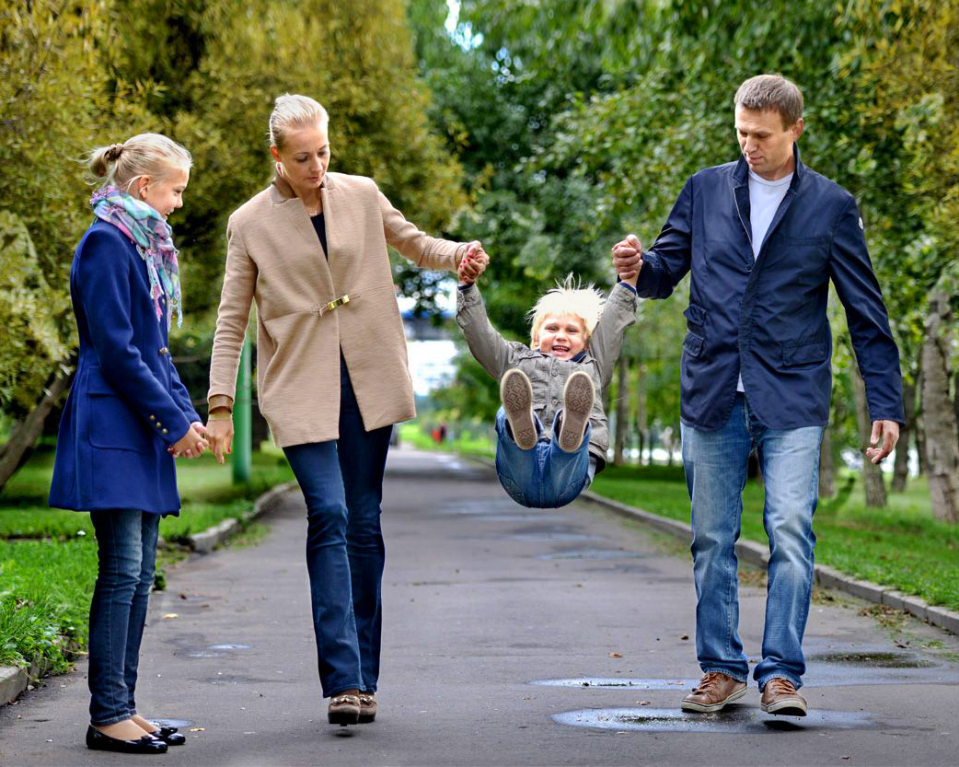 dasha, yulia, zakhar, and alexey in the moscow 850th anniversary park, 2013