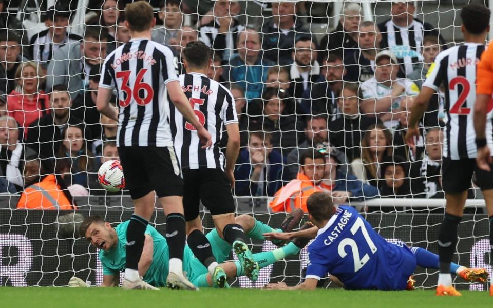 Timothy Castagne has his shot saved by Newcastle United&#39;s Nick Pope - Action Images via Reuters