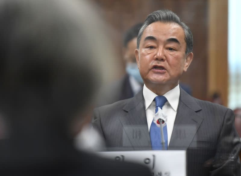 Chinese Foreign Minister Wang Yi meet with South Korean foreign minister Kang Kyung-wha in Seoul