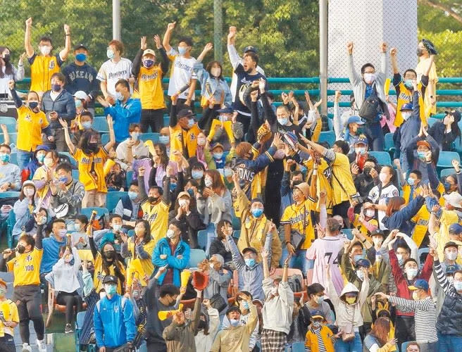 &#x0065b0;&#x0051a0;&#x0075ab;&#x0060c5;&#x009023;&#x007e8c;4&#x005929;&#x00672c;&#x00571f;&#x0075c5;&#x004f8b;&#x007834;&#x00767e;&#x00ff0c;&#x008077;&#x0068d2;&#x005bcc;&#x0090a6;&#x00608d;&#x005c07;&#x00958b;&#x005e55;&#x006230;4&#x0065e5;&#x00767b;&#x005834;&#x00ff0c;&#x0073fe;&#x005834;1&#x00842c;2&#x005343;&#x00591a;&#x00540d;&#x007403;&#x008ff7;&#x005165;&#x005834;&#x0089c0;&#x00770b;&#x007403;&#x008cfd;&#x00ff0c;&#x009664;&#x0098f2;&#x0098df;&#x00812b;&#x0053e3;&#x007f69;&#x005916;&#x00ff0c;&#x005168;&#x007a0b;&#x009808;&#x009075;&#x005b88;&#x009632;&#x0075ab;&#x00898f;&#x005b9a;&#x006234;&#x0053e3;&#x007f69;&#x00770b;&#x007403;&#x003002;&#x00ff08;&#x009673;&#x006021;&#x008aa0;&#x00651d;&#x00ff09;