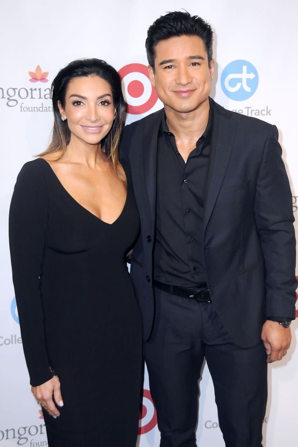 Courtney Mazza and Mario Lopez