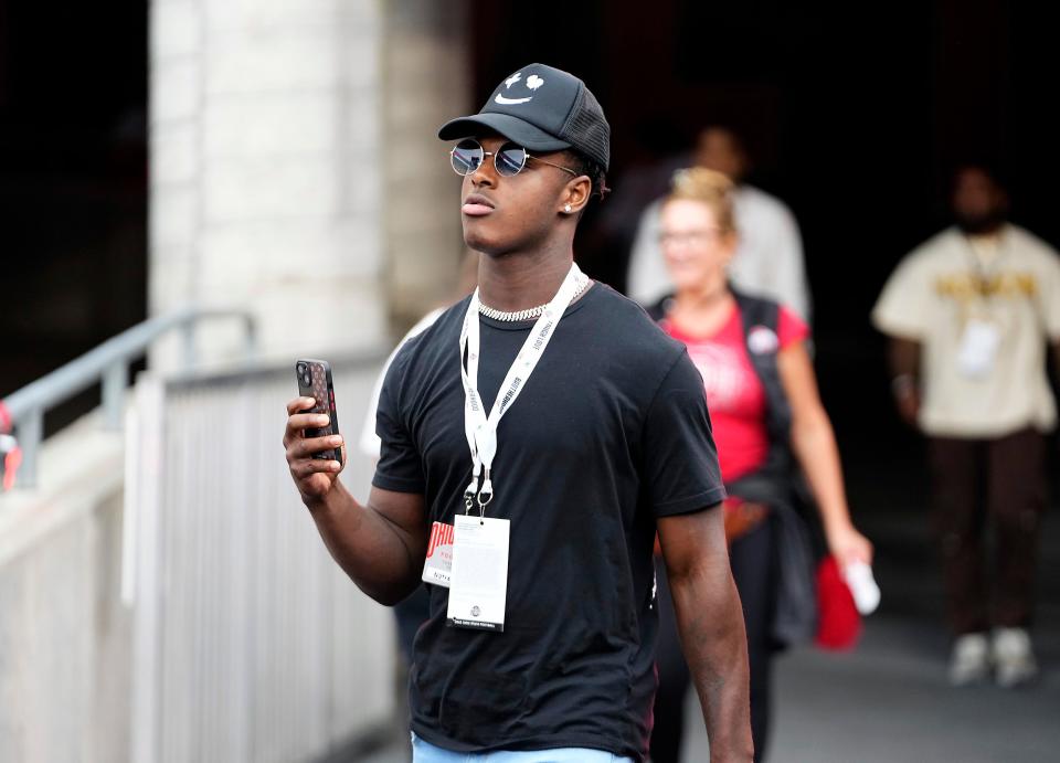 Sep 3, 2022; Columbus, Ohio, USA; Ohio State Buckeye recruit RB Sam Williams-Dixon before the NCAA football game between Ohio State Buckeyes and Notre Dame Fighting Irish at Ohio Stadium. 