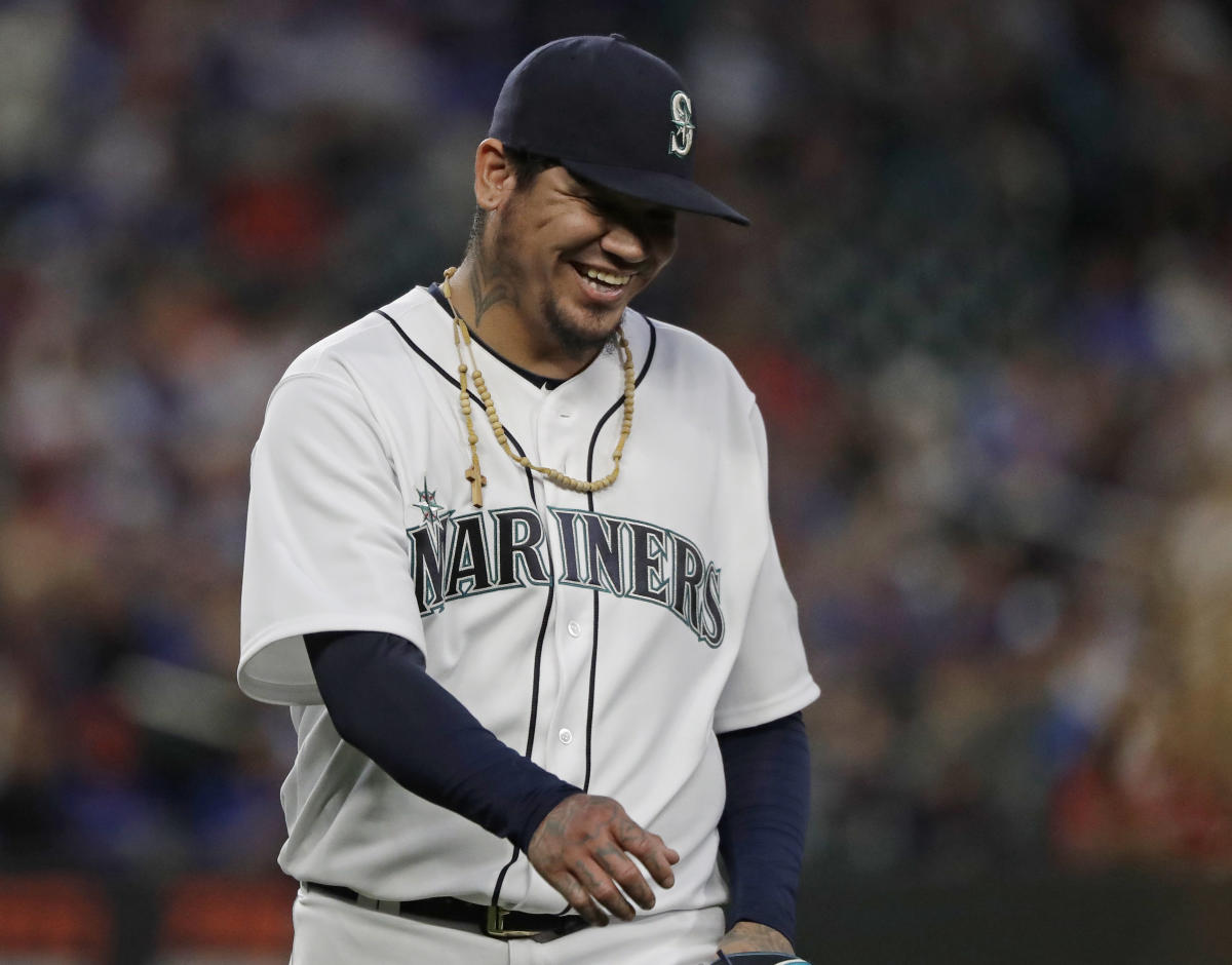 Felix Hernandez of the Seattle Mariners pitches perfect game - Los