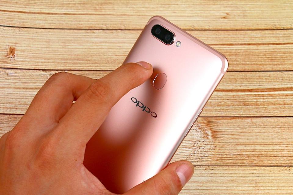 女孩愛不釋手的前後2千萬 OPPO R11s 開箱動手玩