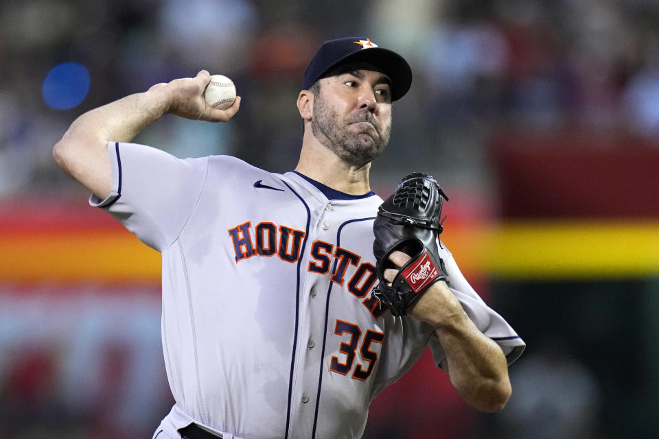 Houston Astros starting pitcher Justin Verlander throws to an Arizona Diamondbacks batter during the first inning of a baseball game Saturday, Sept. 30, 2023, in Phoenix. (AP Photo/Ross D. Franklin)