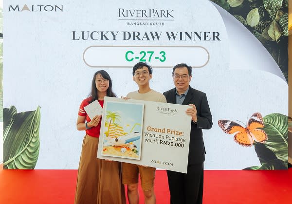 Grand prize winner - Homebuyer (Mr Chan Yan Hao)