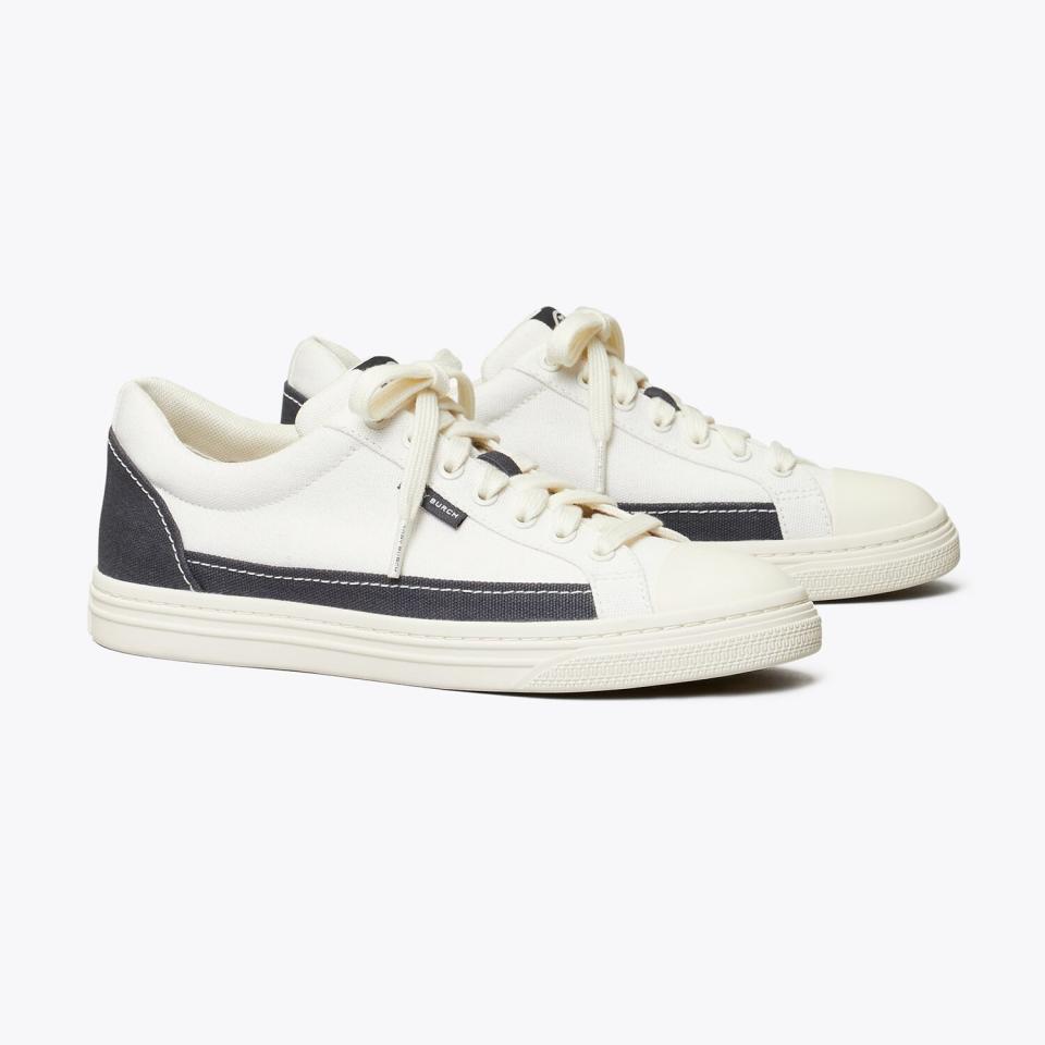 Classic Court Sneaker