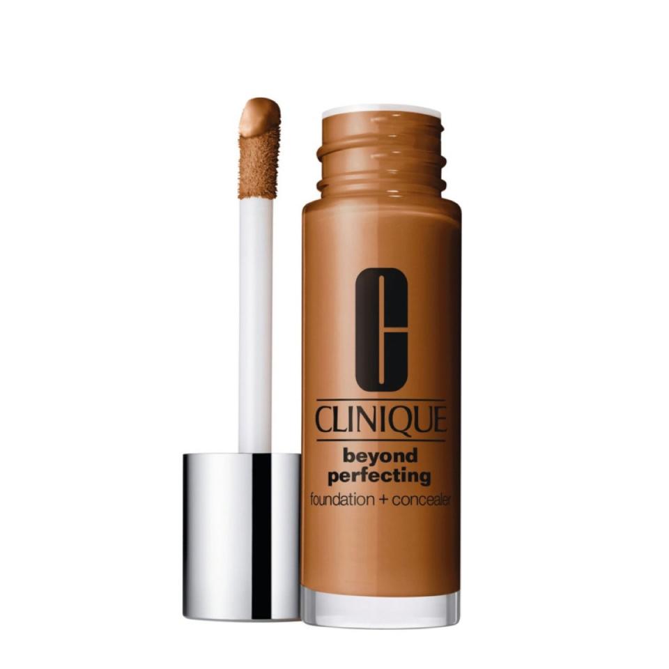 Clinique Beyond Perfecting Foundation + Concealer