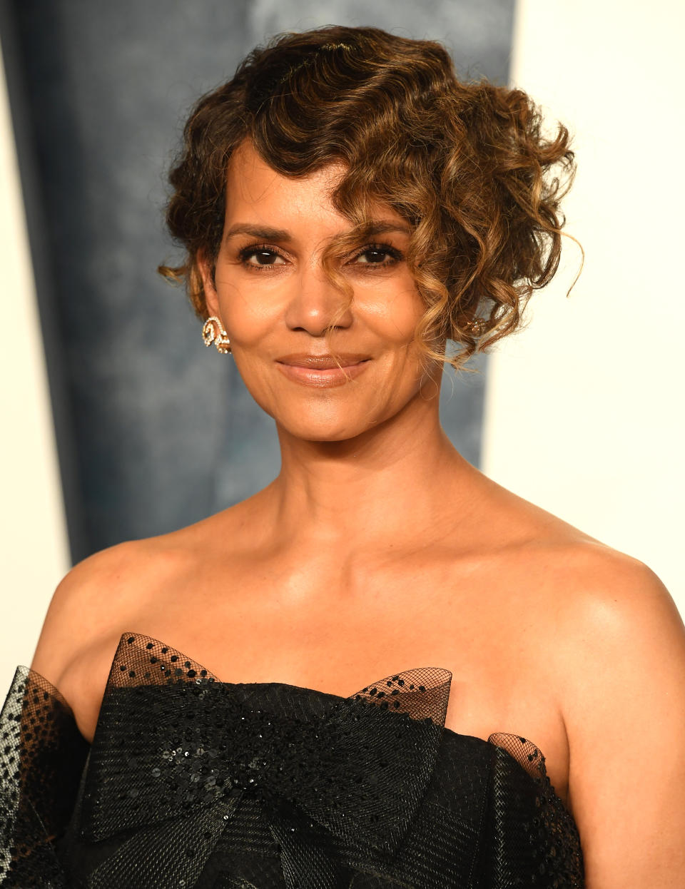 celeb beauty hacks Halle Berry