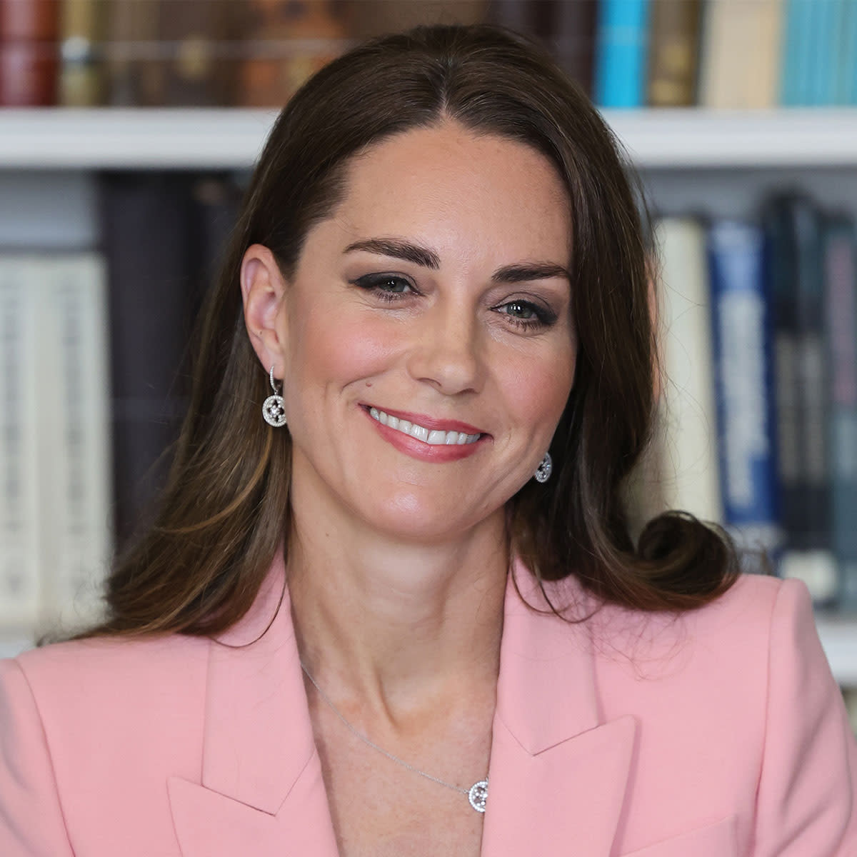 Kate Middleton pink blazer