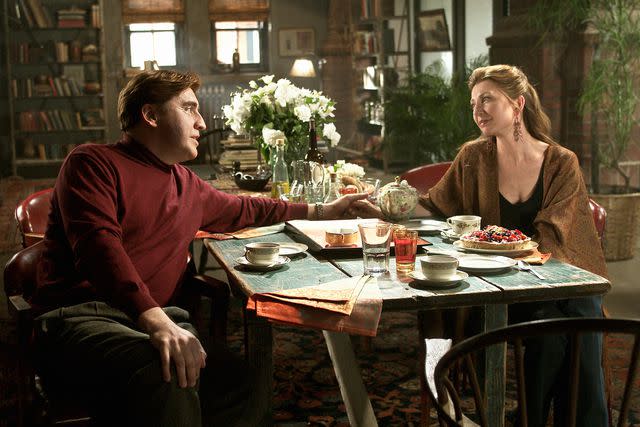 <p>Melissa Moseley/Marvel/Sony/Kobal/Shutterstock</p> Alfred Molina and Donna Murphy in 'Spider-Man 2,' 2004