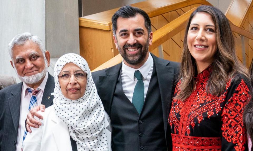 Humza Yousaf, with his wife Nadia El-Nakla, father Muzaffar Yousaf and mother Shaaista Bhutta