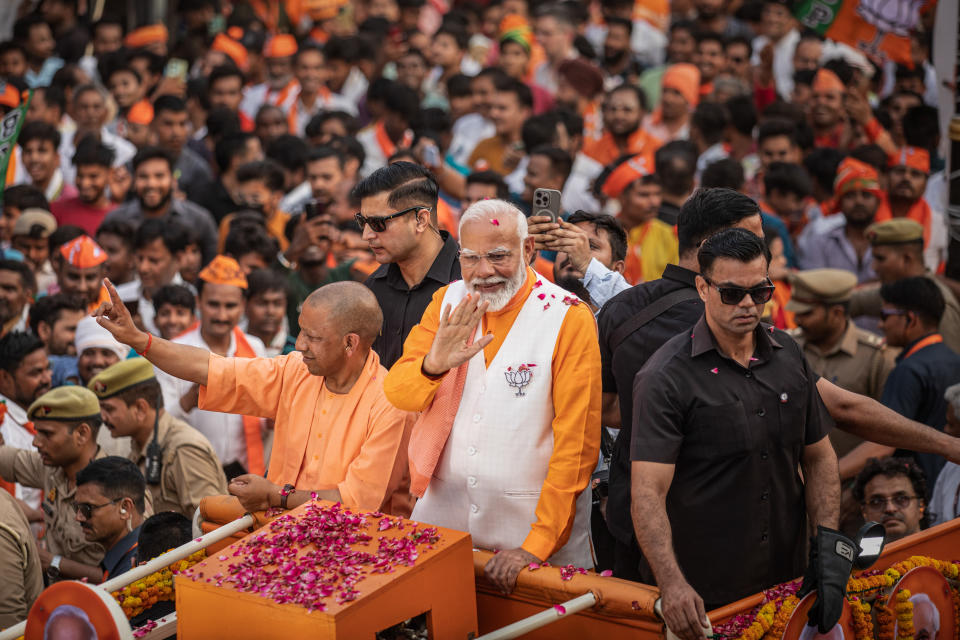 Im Wahlkampf hatte die BJP hauptsächlich auf den Personenkult um Modi als starken, gottähnlichen Anführer gesetzt (Bild: Ritesh Shukla/Getty Images)