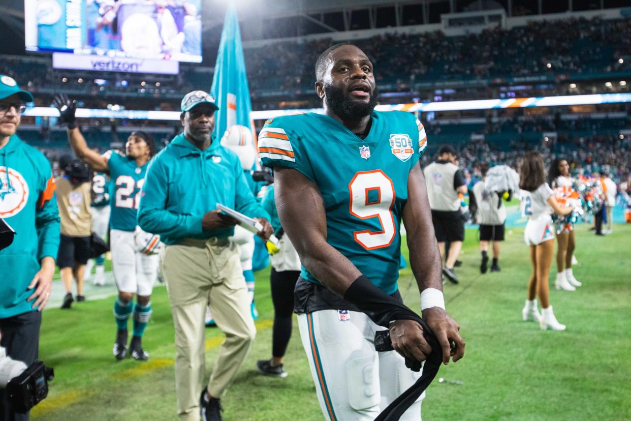 Miami Dolphins cornerback Noah Igbinoghene (9) leaves the field after the end of the game between the visiting Pittsburgh Steelers and host Miami Dolphins at Hard Rock Stadium on Sunday, October 23, 2022, in Miami Gardens, FL. Final score, Dolphins 16, Steelers, 10. 