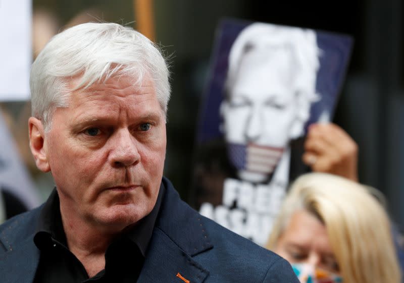 London extradition hearing for Julian Assange continues