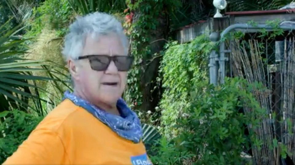 PHOTO: Pensacola resident Gloria Horning has resorted to crafting a makeshift fence with sandbags to protect her home from regular flooding. (ABC News)