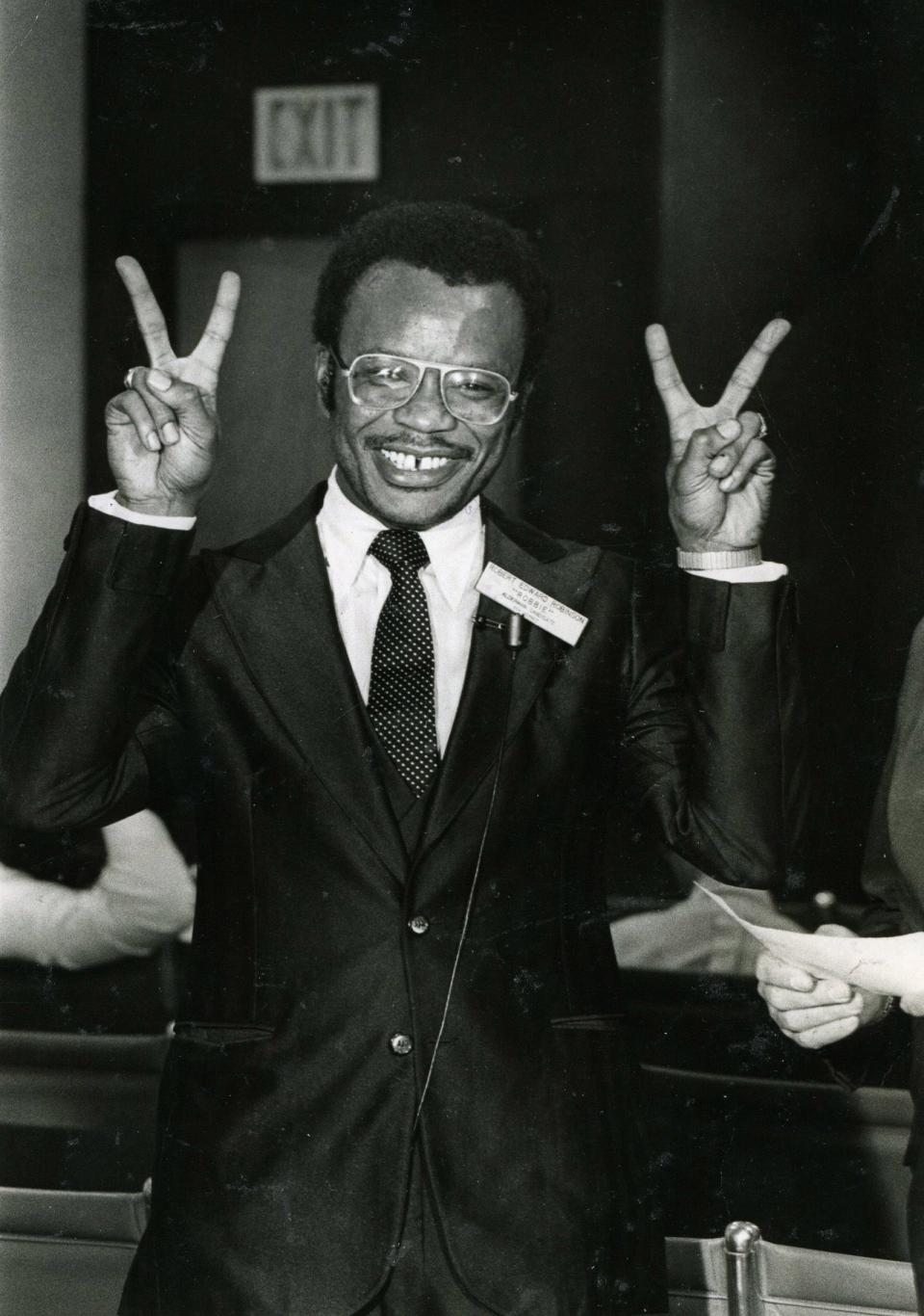 Robbie Robinson at the courthouse. [Bob Morris/Savannah Morning News June 8, 1982]