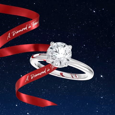 2021聖誕禮物提案！De Beers Forevermark 三款美鑽首飾系列 許下愛的承諾