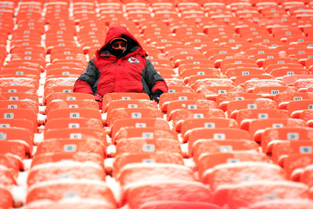 Kansas City Chiefs adding warming centers to Arrowhead Stadium