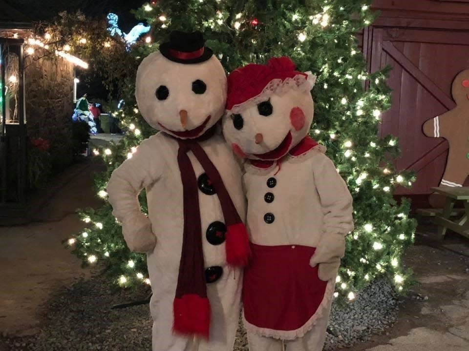 Mr. & Mrs. Frosty at Frosty Fest