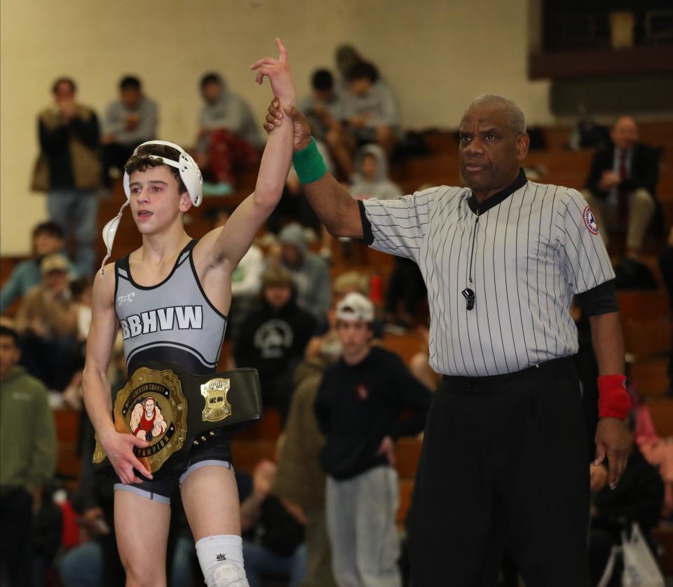 Nick Fortugno from BBHVW defeated Ethan Steuber from Somers in the 102 pound weight class at the 8th annual Westchester County Wrestling Championships at Lincoln High School in Yonkers, Jan. 21, 2023. 