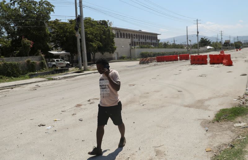 U.S. military airlifts embassy non-essential personnel due to violence in Haiti
