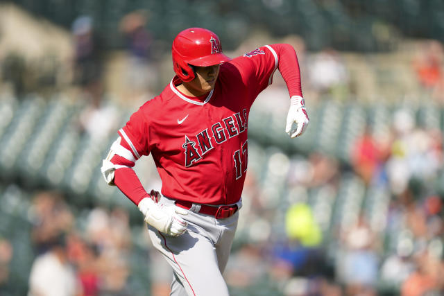 Shohei Ohtani leaves twin bill early after shutout, 2 HRs