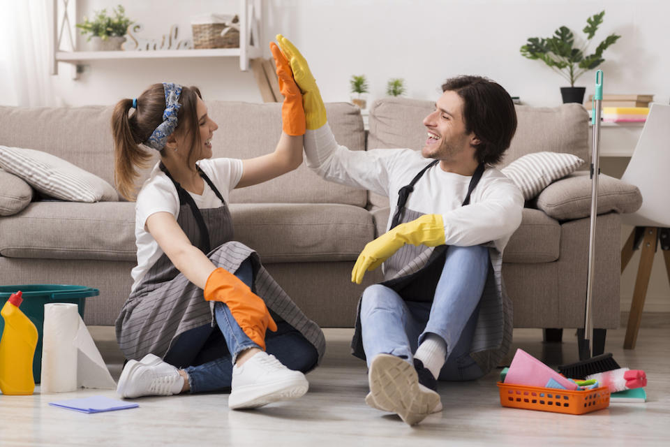 Avec l'arrivée du printemps, il est grand temps de se retrousser les manches pour un marathon de nettoyage, de rangement et de tri. (Photo : Getty Image)