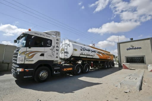 A fuel tanker arrives at Kerem Shalom crossing in the southern Gaza Strip on August 15, 2018