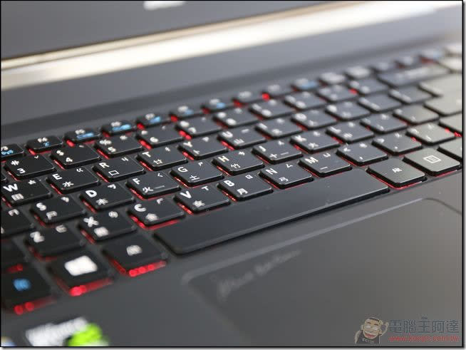 Acer Aspire V17 Nitro 大尺寸軍團來臨 – 電競娛樂筆電的高性價比選擇
