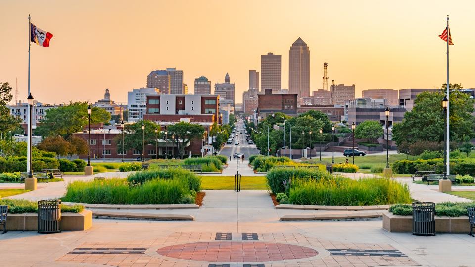 Des Moines, Iowa skyline from the state capital at sunset.