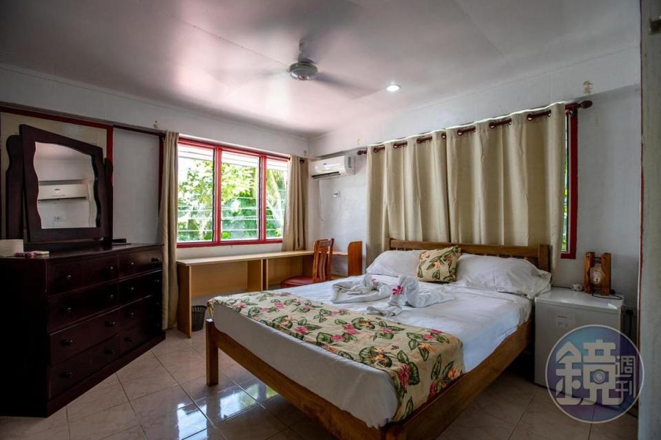 旅店房間簡單但很舒適，已經算是吐國最高級的房間了。
