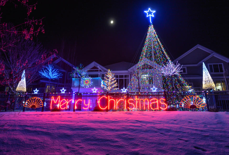 Christmas decorations outside a house in Summerside neighbourhood, in south Edmonton.
Sunday, December 12, 2021, in Edmonton, Alberta, Canada. (Photo by Artur Widak/NurPhoto via Getty Images)