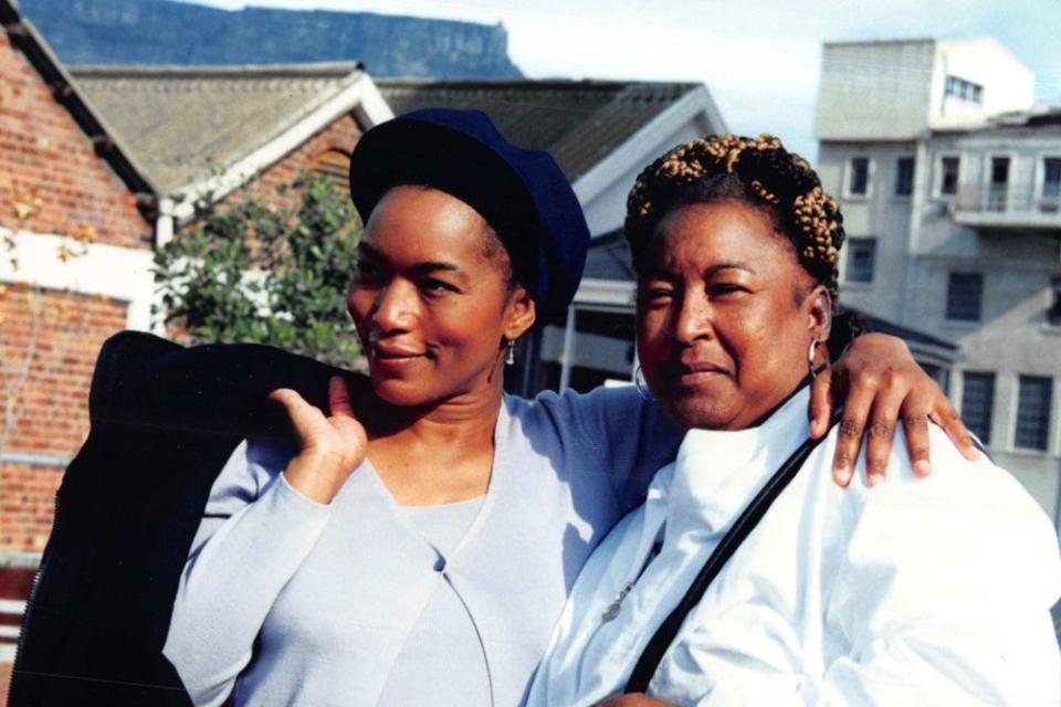 Angela Bassett with her mother | Courtesy Angela Bassett