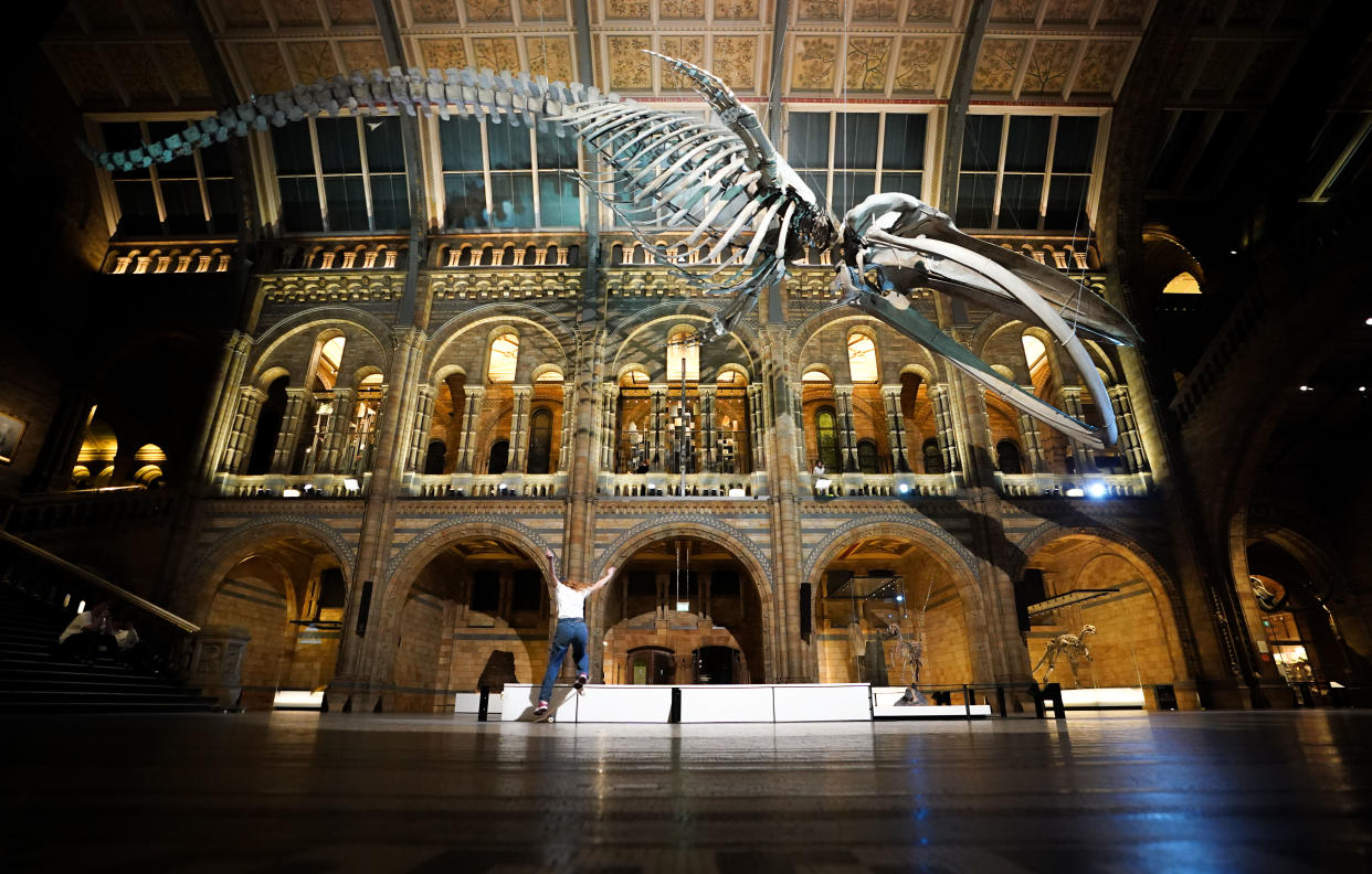 Leticia Bufoni skating at Natural History Museum