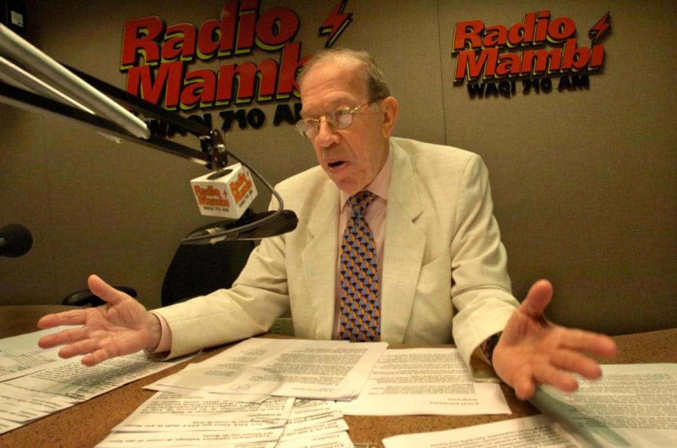 Armando Pérez Roura, que fue director de Radio Mambí, fue una de las voces más importantes de la radio cubana de Miami.