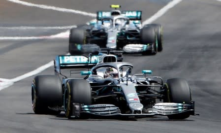 Hamilton dominates in France on a dull day for F1